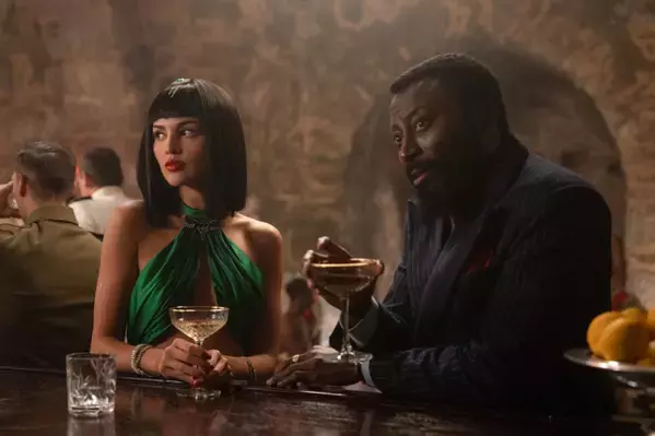 エイザ・ゴンザレス「歴史的に何が起こったのか」「興味を深めてほしい」『アンジェントルメン』インタビュー映像