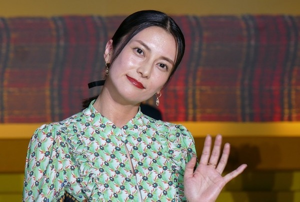 柴咲コウ＆満島ひかり、オダギリジョーの妹＆元嫁役に『兄を持ち運べるサイズに』11月公開