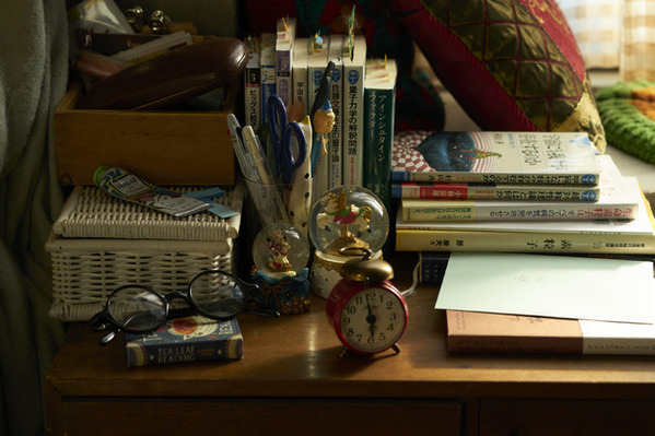 『片思い世界』世界観作り出す衣装とインテリアの裏側