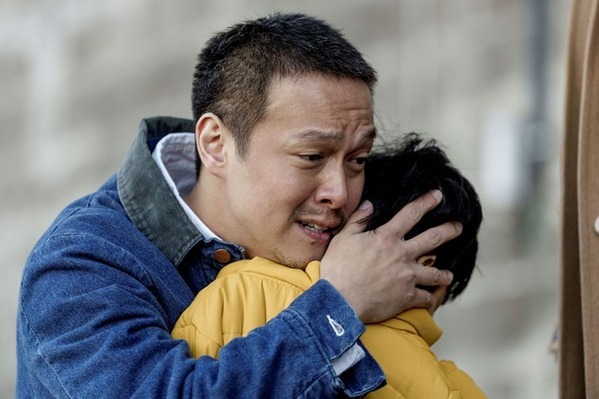 丸山隆平「役者として新たな挑戦」『金子差入店』新場面写真＆メイキングカット公開