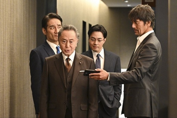 「緊張感漂うスピード展開」「満足感がすごい」スピード感のあるストーリーに期待の声上がる…「キャスター」1話