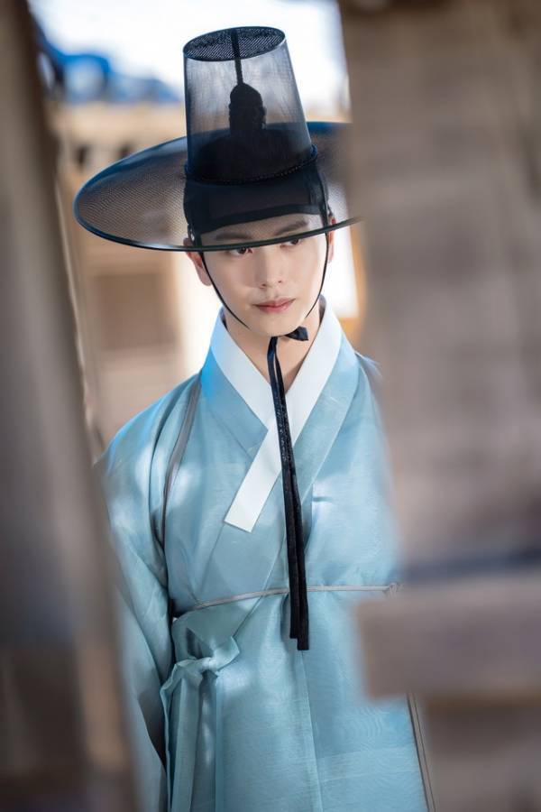 “ファンタジー演技の天才”ユク・ソンジェ、キム・ジヨン共演「鬼宮」Leminoで日韓同日配信