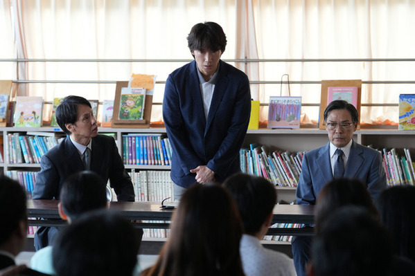 垣間見える極限状況…綾野剛主演『でっちあげ ～殺人教師と呼ばれた男』予告＆場面写真一挙解禁