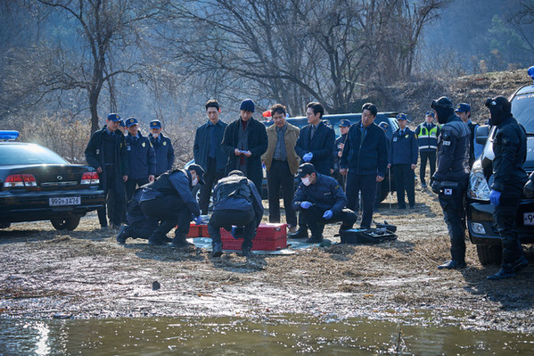キム・ダミ＆ソン・ソック共演「ナインパズル」謎のパズルが鍵を握るティザー予告編
