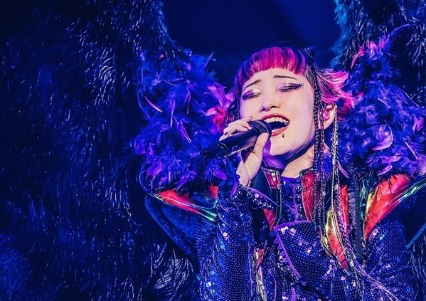 「超人レベル」上白石萌歌“EIKO”のパフォーマンスに共演者から賞賛の声『パリピ孔明 THE MOVIE』