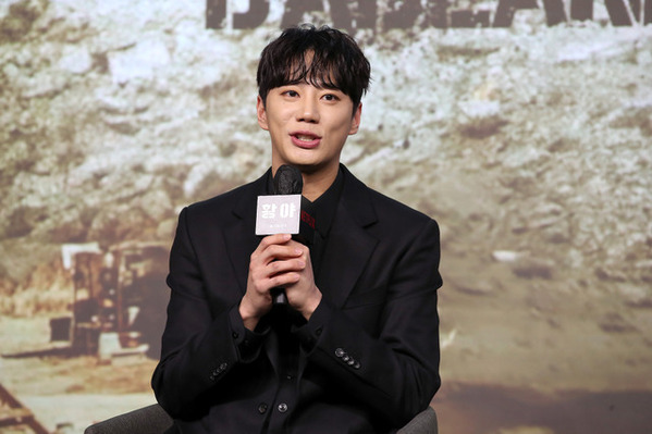 「おつかれさま」から一転、イ・ジュニョンが強烈な悪役を更新!? Netflixの話題作に引っ張りだこ