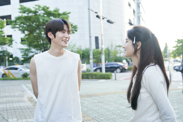 NCTジェヒョンを監督絶賛「とても芯の強い方」『6時間後に君は死ぬ』メイキング