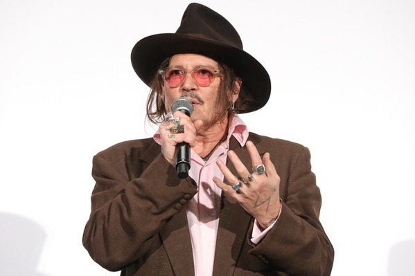 ジョニー・デップ、8年半ぶりの来日＆神対応フォト一挙解禁『モディリアーニ！』