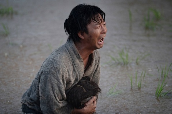 「3年ぶりの戦国大河を感じている」襲撃シーンに衝撃受ける視聴者続出、“戦国大河”トレンド入りも…「豊臣兄弟！」2話