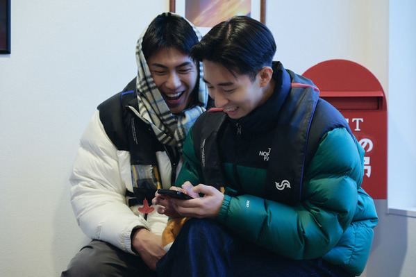 2つの三角関係が早くも動き出す「ボーイフレンド」S2新写真　MC陣が気になるボーイズは？