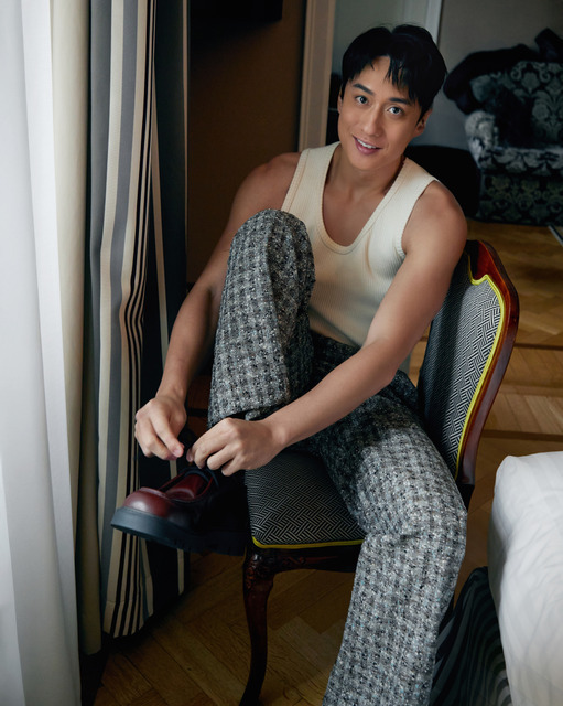 テレンス・ラウ「声とからだの両面から役作り」　『長安のライチ』劇中とのギャップ際立つポートレート到着