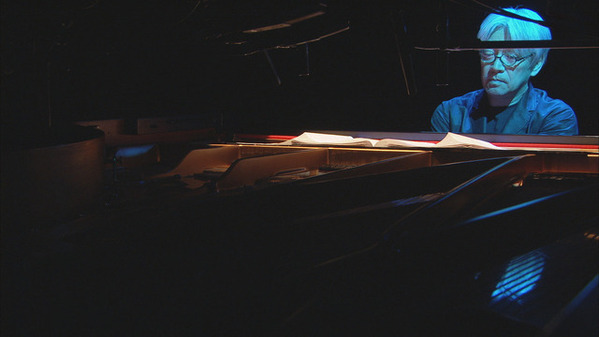 中学生以下は900円に　坂本龍一のトリオ公演映画『Trio Tour 2012』予告映像＆新場面カット解禁