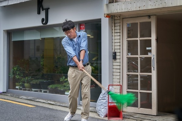 ハ・ジョンウと接待ゴルフを学ぼう！『ロビー！　4000億円を懸けた仁義なき18ホール』特別映像