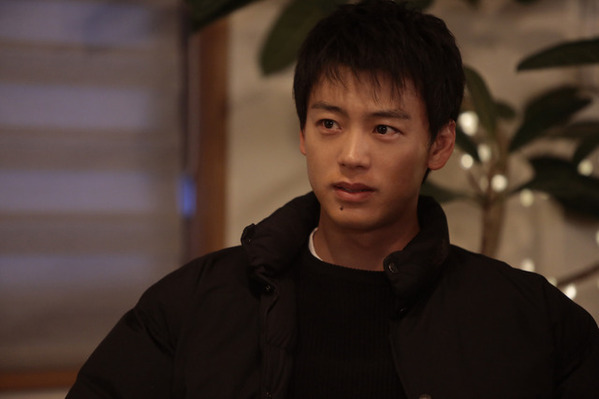 「それが、拳銃を隠した理由だったのか？」竹内涼真“淳一”の秘密に視聴者衝撃、江口のりこ“南良”の仮眠姿も話題を呼ぶ…「再会～Silent Truth～」5話