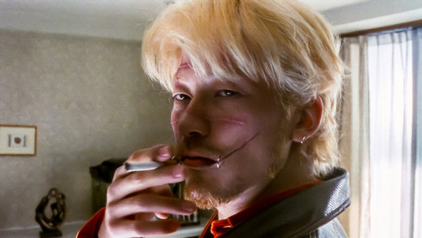 『殺し屋１ 4K』25年ぶりスクリーンへ、浅野忠信×三池崇史×山本英夫の伝説作が5月15日公開　コラボグッズも展開