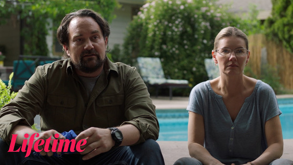 共犯者にされた妹の行く末は…？ 両親殺害事件の実話を映画化『モンスター・イン・ファミリー ～狂気の連鎖～』4月10日より配信