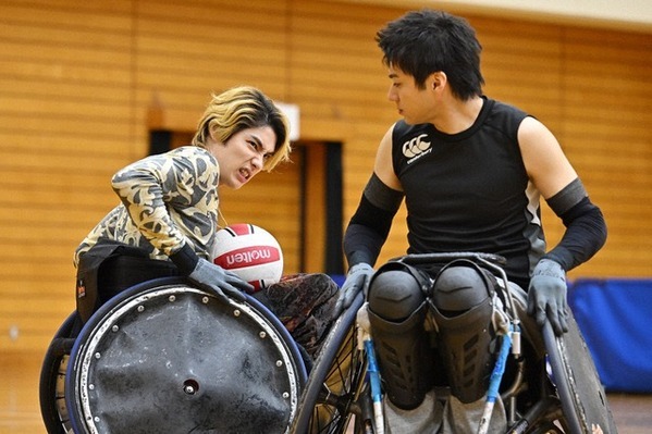 「胸熱すぎ」「早く来週になって」山田裕貴“涼”と本田響矢“圭二郎”の化学反応に期待の声上がる…「GIFT」第2話