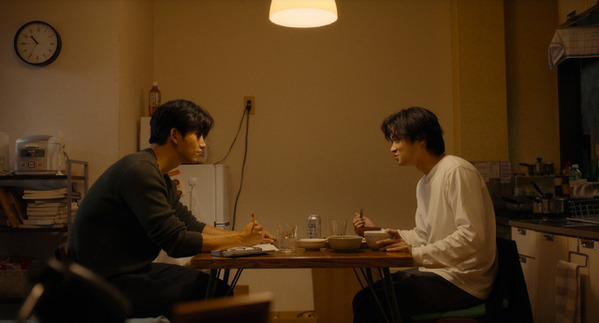 橋本愛＆水上恒司＆安田顕ら「ソウルメイト」出演　“イソテギョン”磯村勇斗×テギョンの食卓カット公開