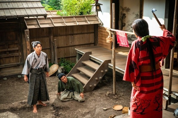 「平和な木下家が崩れていく」…人質となる宮澤エマ“とも”の子に視聴者から嘆きの声続々、「豊臣兄弟！」16話