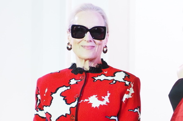 メリル・ストリープ、『プラダを着た悪魔』出演オファーを一度断っていた…出演料“倍額”でスタジオ快諾