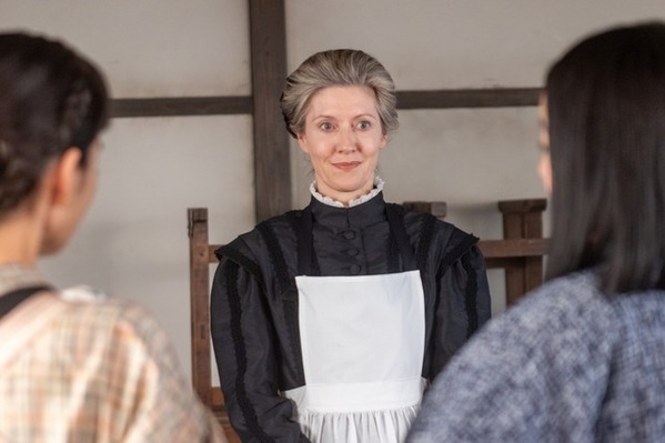 「風、薫る」第28回あらすじ・場面写真　りんがコレラの感染者の事を思い出す様子を見たバーンズは、りんに厳しい一言を言い放つ…5月6日放送