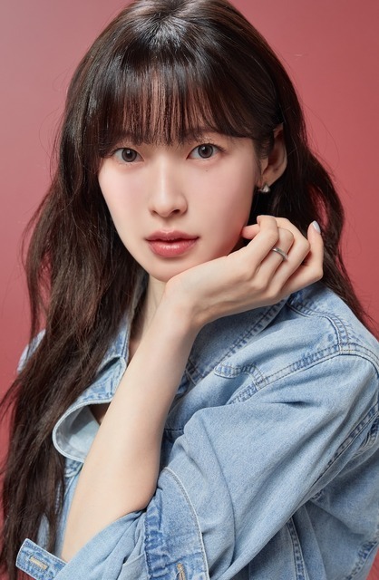 OH MY GIRLアリン「赤いヘアピン姿が愛らしく面白くて」見えてはいけない線が見える「S Line」の役柄を語る