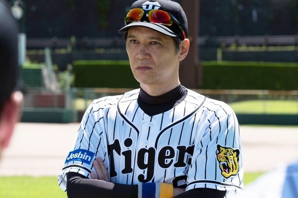 阪神の元監督、金本知憲を演じた俳優は？『栄光のバックホーム』豪華キャストを振り返り