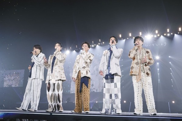 嵐の5大ドームツアーの裏側に密着、是枝裕和が総監督「5-嵐という時間-」12月15日配信決定　ティザー映像解禁