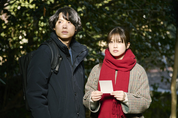 「今年イチ」「鳥肌立った」松村北斗×今田美桜主演『白鳥とコウモリ』興行収入は4.3億円突破！実写映画第1位