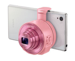 ソニー、スマホに取り付けられる"レンズだけカメラ"「QX10」に新色ピンク