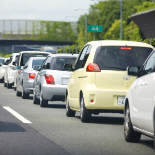 現状の自動車税制、回答者3万598名中98%「負担に感じる」 - JAFアンケート