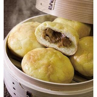 ベーカリーカフェ「FREDS CAFE」が、"チャーシューメロンパン"を発売