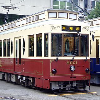 東京都交通局、都電荒川線40周年「都電おもいで号」レトロ車両9001形で運行
