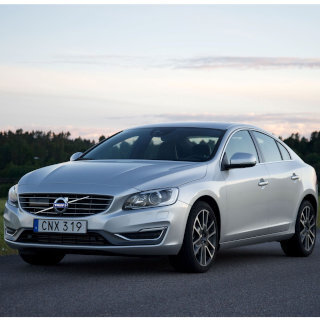 ボルボ、60シリーズ2015年モデルは「セーフティ・パッケージ」が標準装備に