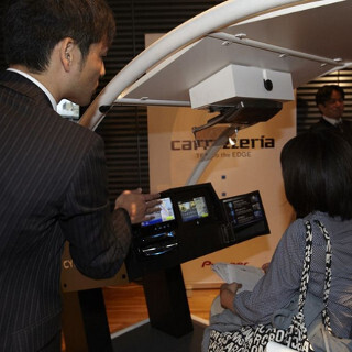 東京都・目黒雅叙園にてパイオニアのカーエレ製品「カロッツェリア」体験会