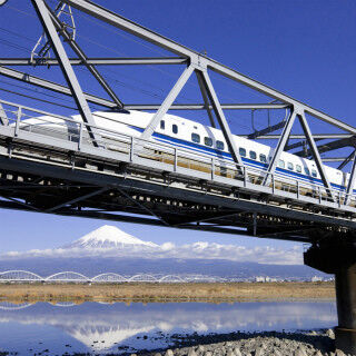 鉄道トリビア (273) 東海道新幹線開業時、運転士は走行中に交替した