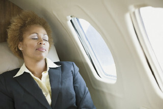 面接でそんなこと聞きますか (45) 「明日から出張に行けますか?」