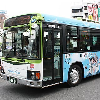 国際興業、『ヤマノススメ』声優・井口裕香&日笠陽子の車内アナウンス開始