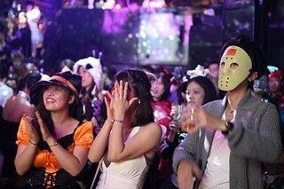 東京都・渋谷で「婚活ハロウィンパーティー」開催 -全員が仮装で参加