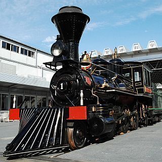 JR西日本、蒸気機関車「義経」号が梅小路蒸気機関車館で17年ぶり復活運転!