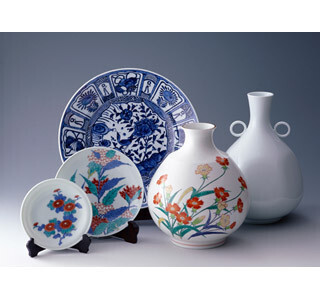 佐賀県で「秋の有田陶磁器まつり」 - 「柿右衛門窯」などを巡る薪窯巡りも