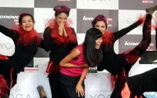 山田祥平のニュース羅針盤 (35) 新「YOGA」に見る、パソコンの存在感を取り戻そうとするレノボ