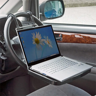 山陽トランスポート、自動車の中でノートPCなどの操作に使える車載テーブル