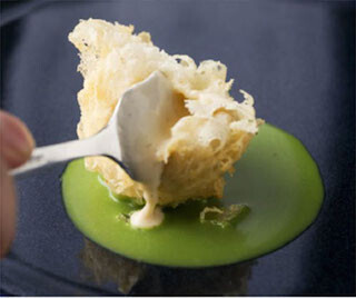 東京都港区のホテルビュッフェに「マロンアイスの天ぷら」が登場