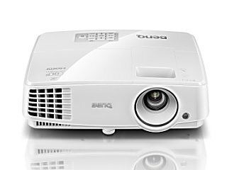 ベンキュー、高輝度3,200ルーメンの小型軽量DLPプロジェクタ「MW526」