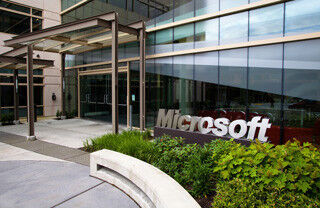 Microsoft 7-9月期決算は増収減益、Surfaceの売上が9億ドル突破