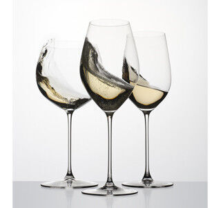 ワイングラスの名門が作った軽量のクリスタル製マシンメイドグラス10種発売