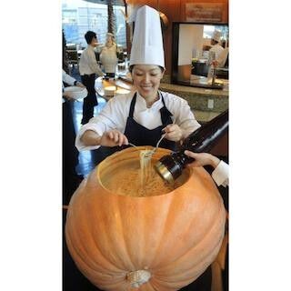 神奈川県横浜市のホテルで、ハロウィン向け&quot;かぼちゃのカルボナーラ&quot;登場