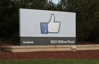 米Facebook 7-9月期決算は売上59%増、次世代事業の育成も