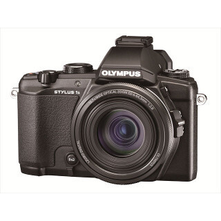 オリンパス、ズーム全域でF2.8通しのコンデジ「STYLUS 1s」の発売日決定